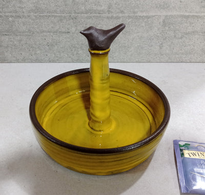 כלי להגשת שקיות תה, תיון, באדום או צהוב, לבחירה