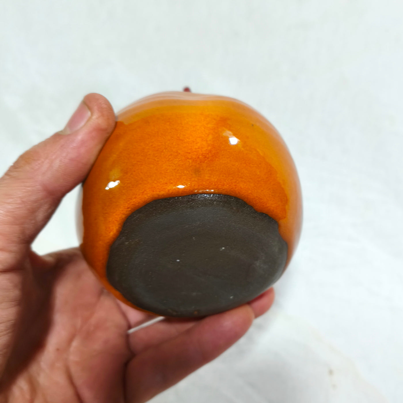 רימון קרמיקה כתום עם כתר אדום