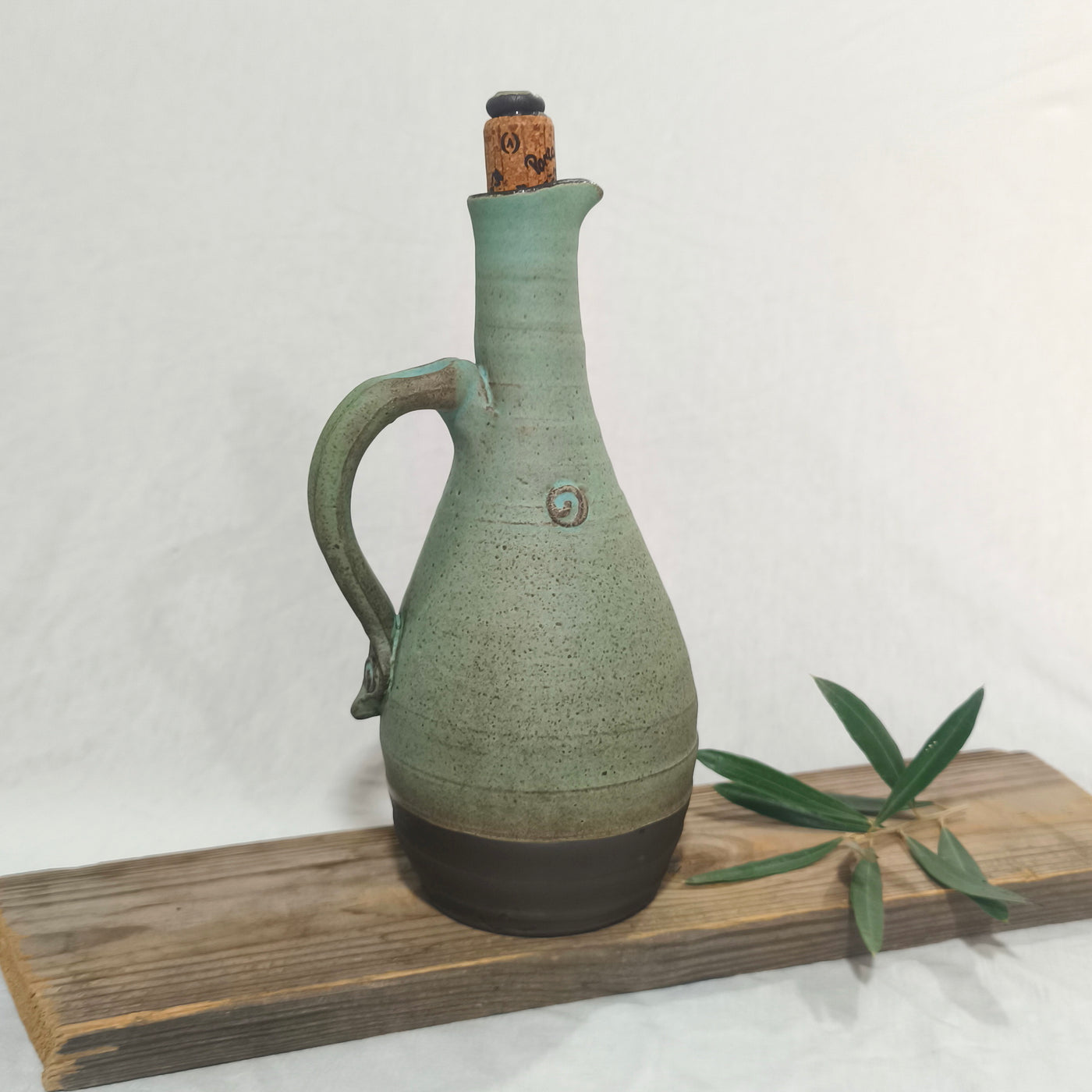 כלי לשמן זית, טורקיז מט 650 מ"ל