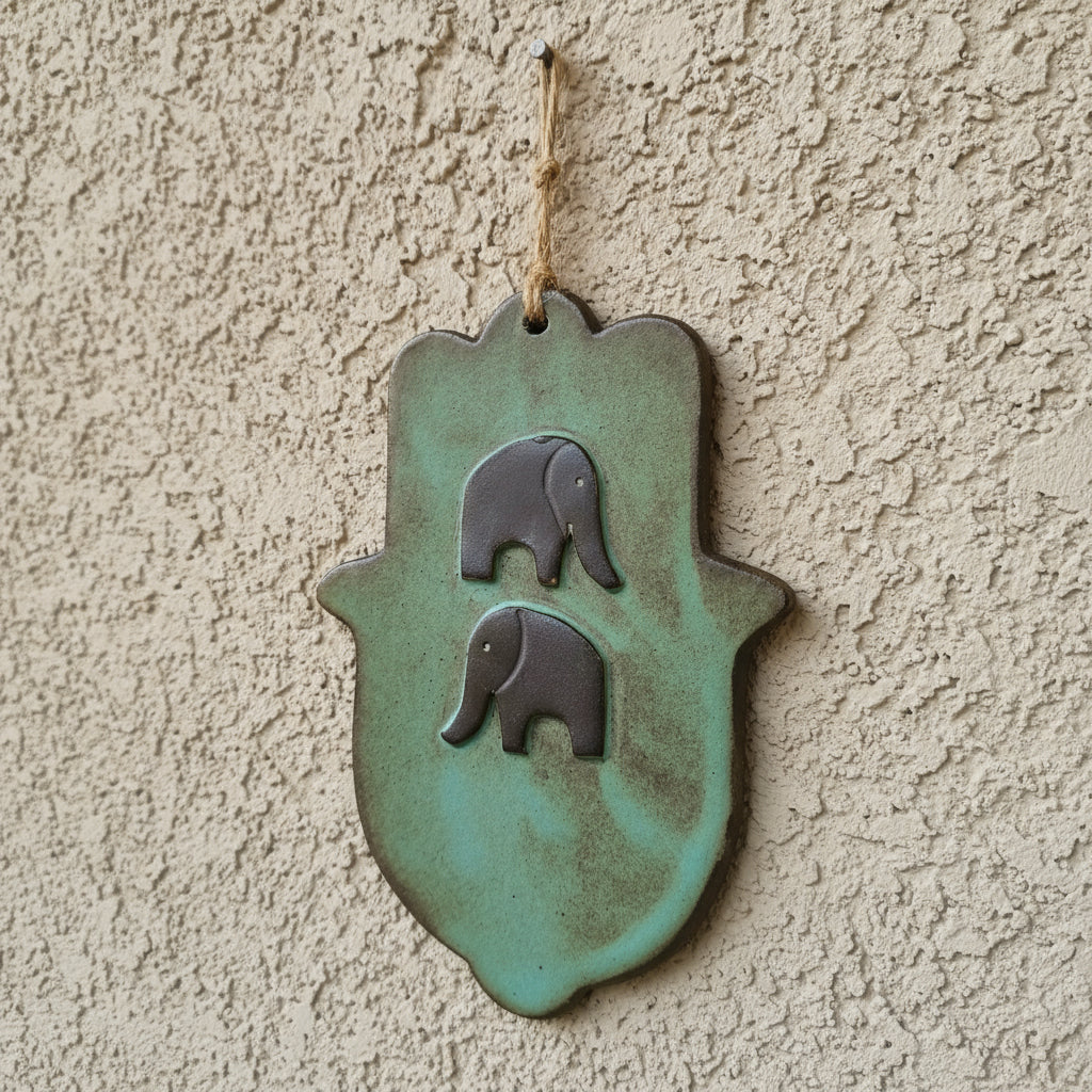 חמסה בטורקיז מעושן, עם פילים...