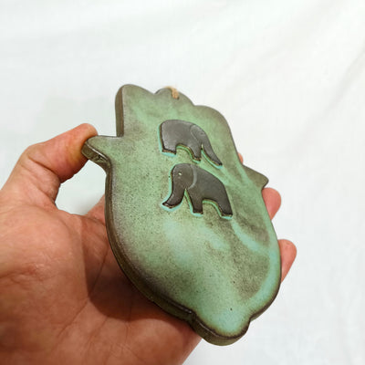 חמסה בטורקיז מעושן, עם פילים...