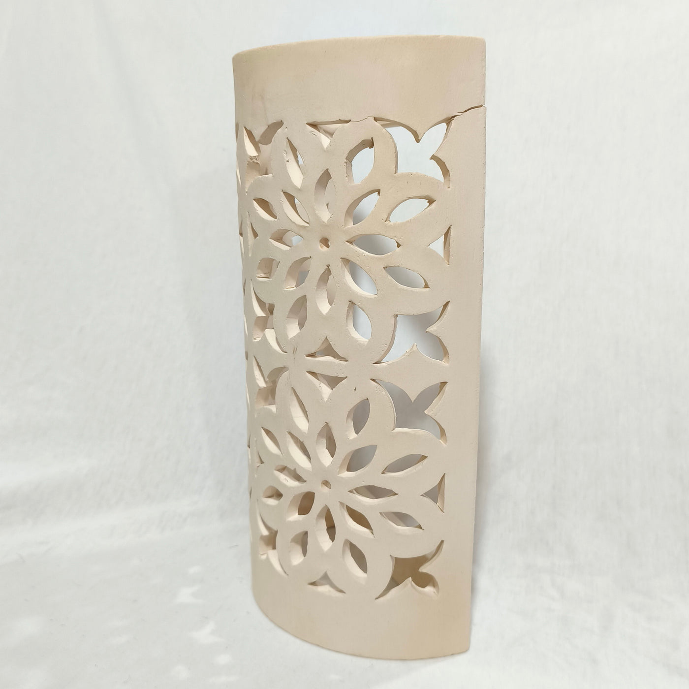 אהיל צמוד קיר , 29 ס"מ אורך במחיר מוזל