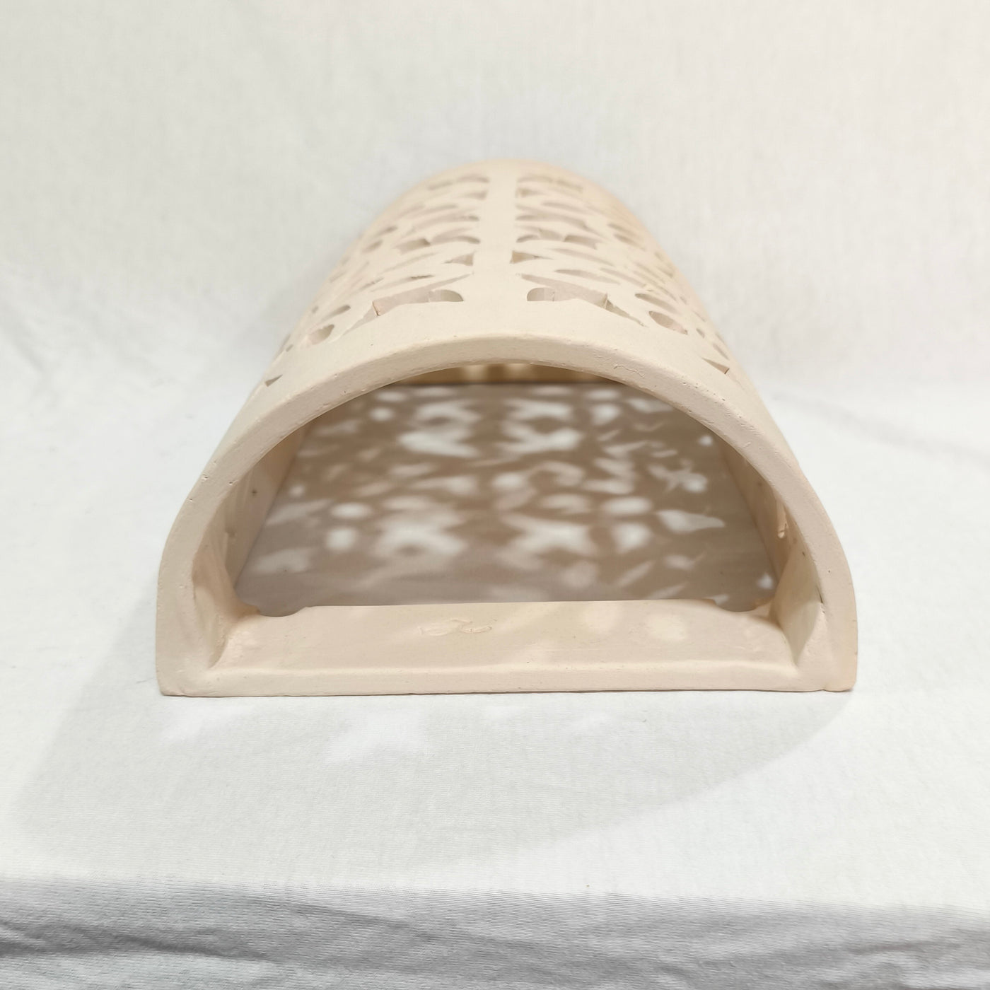 אהיל צמוד קיר , 29 ס"מ אורך במחיר מוזל