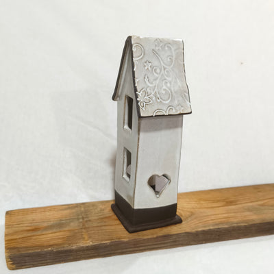 בית לנר, כלי לנר בצורת בית, בצבע שמנת