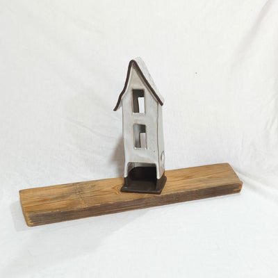 בית לנר, כלי לנר בצורת בית, בצבע שמנת