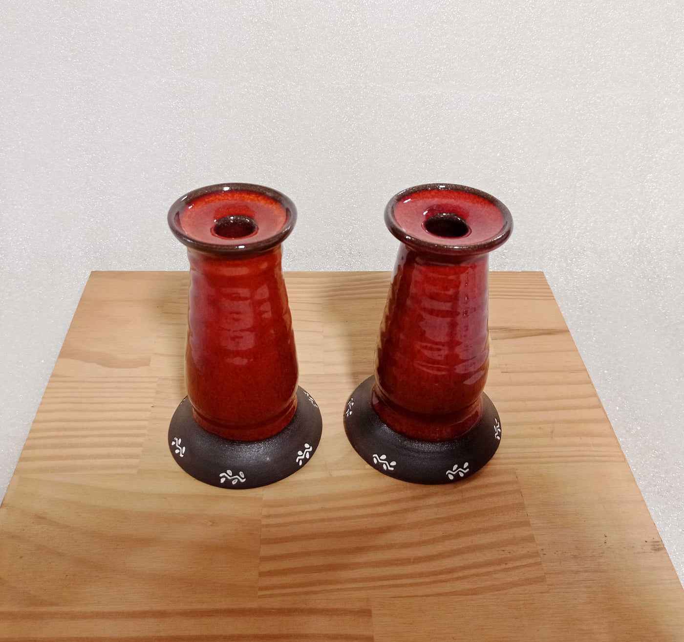 זוג פמוטים אדומים