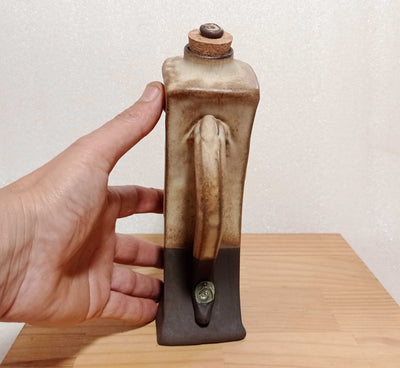 קומקומון נטוי לשמן זית בקרם מט