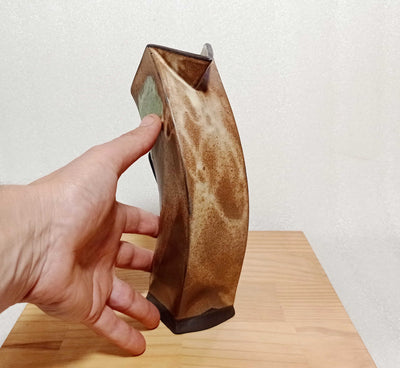 קנקן רבוע ונטוי  בקרם מט