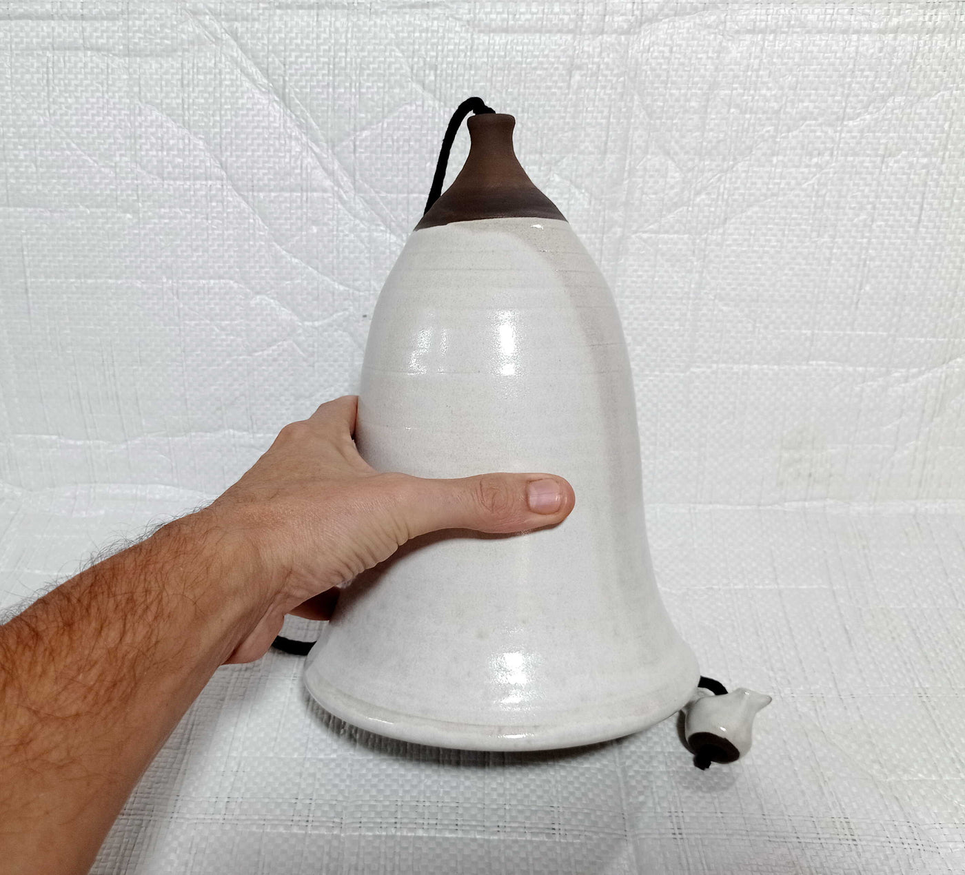 פעמון רוח ענק בשמנת בהיר/28 ס"מ
