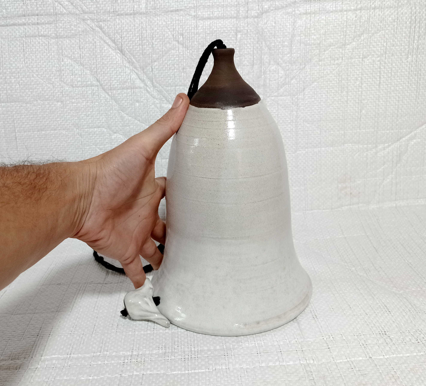 פעמון רוח ענק בשמנת בהיר/28 ס"מ