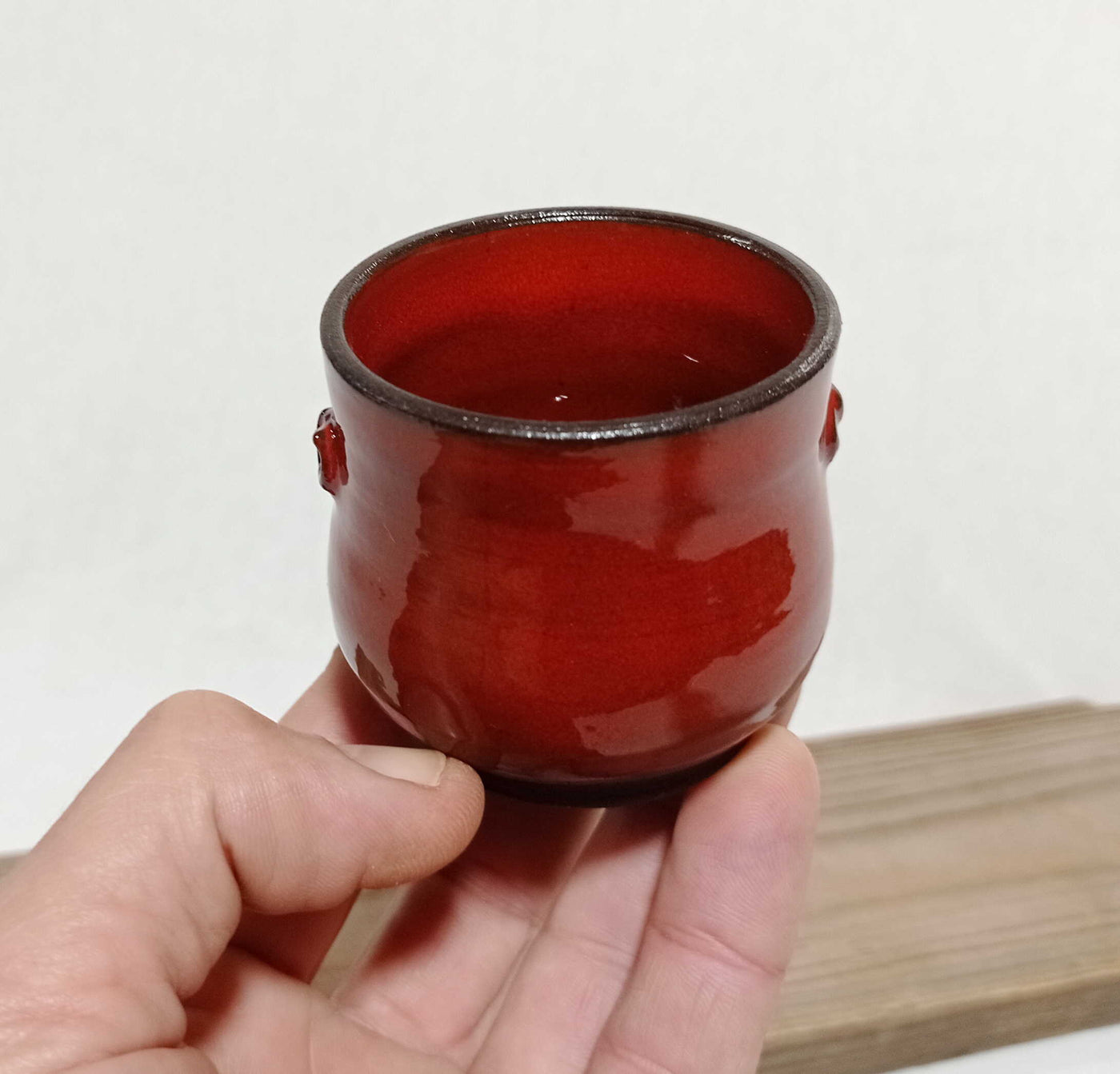 כלי לקיסמי שיניים, אדום