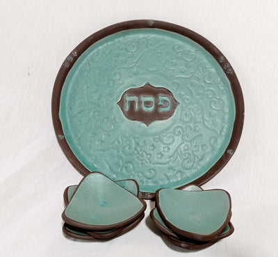 צלחת פסח בטורקיז חצי מט עם קעריות/ קערת סדר