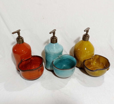 כלי לסבון כלים עם קערית לספוגית/ צבעים שונים לבחירה-כחול, חרדל וכתום