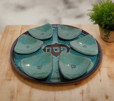 צלחת פסח בכחול ירקרק  עם קעריות/ קערת סדר