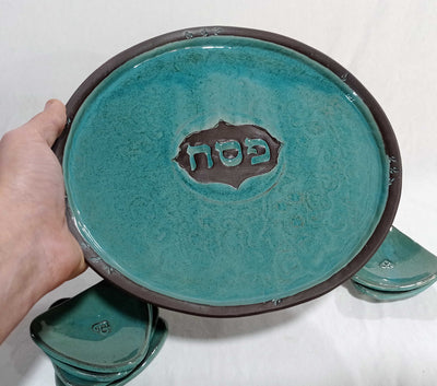צלחת פסח בכחול ירקרק  עם קעריות/ קערת סדר