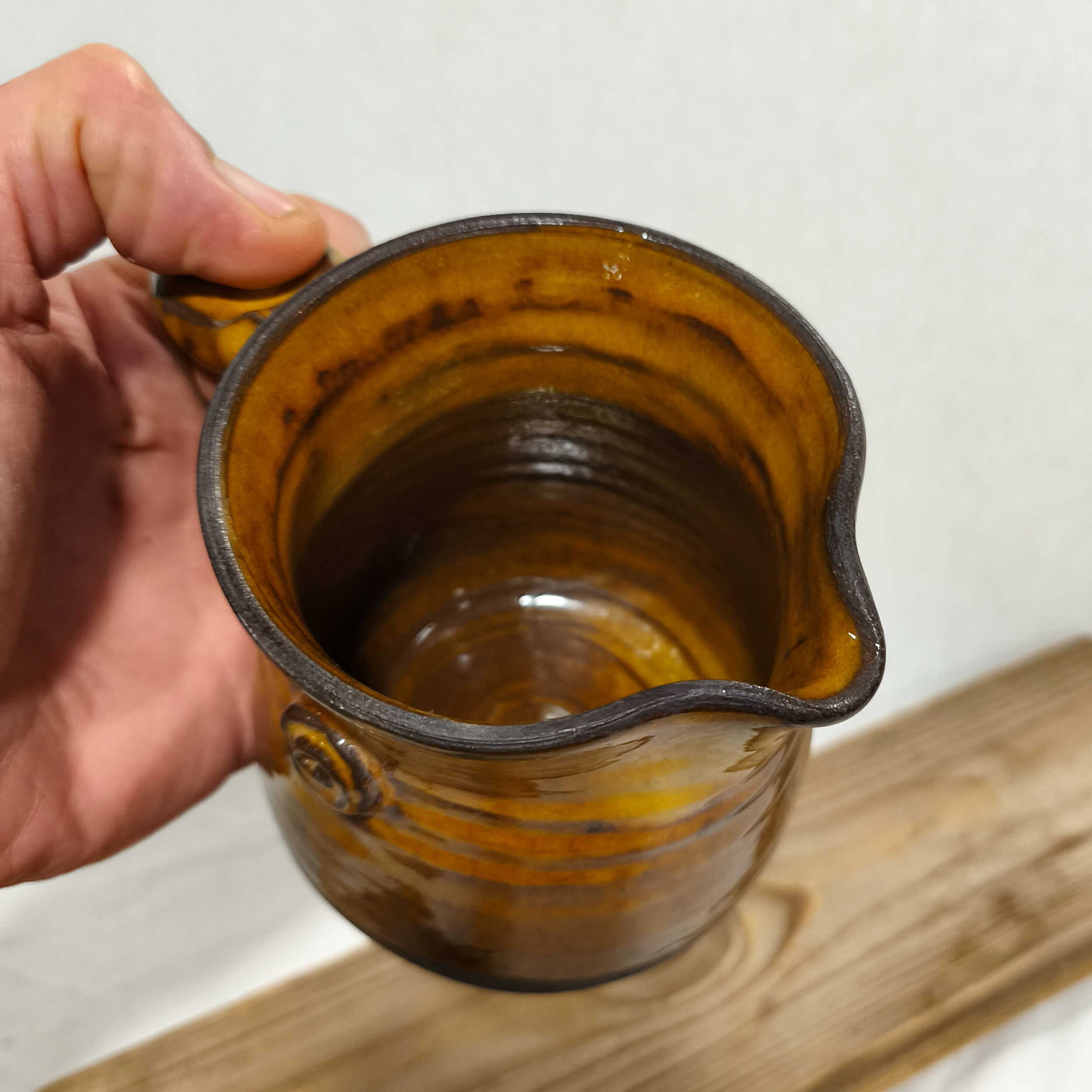 רוטביה, כלי לרוטב בחרדל זהוב ,סוסייר