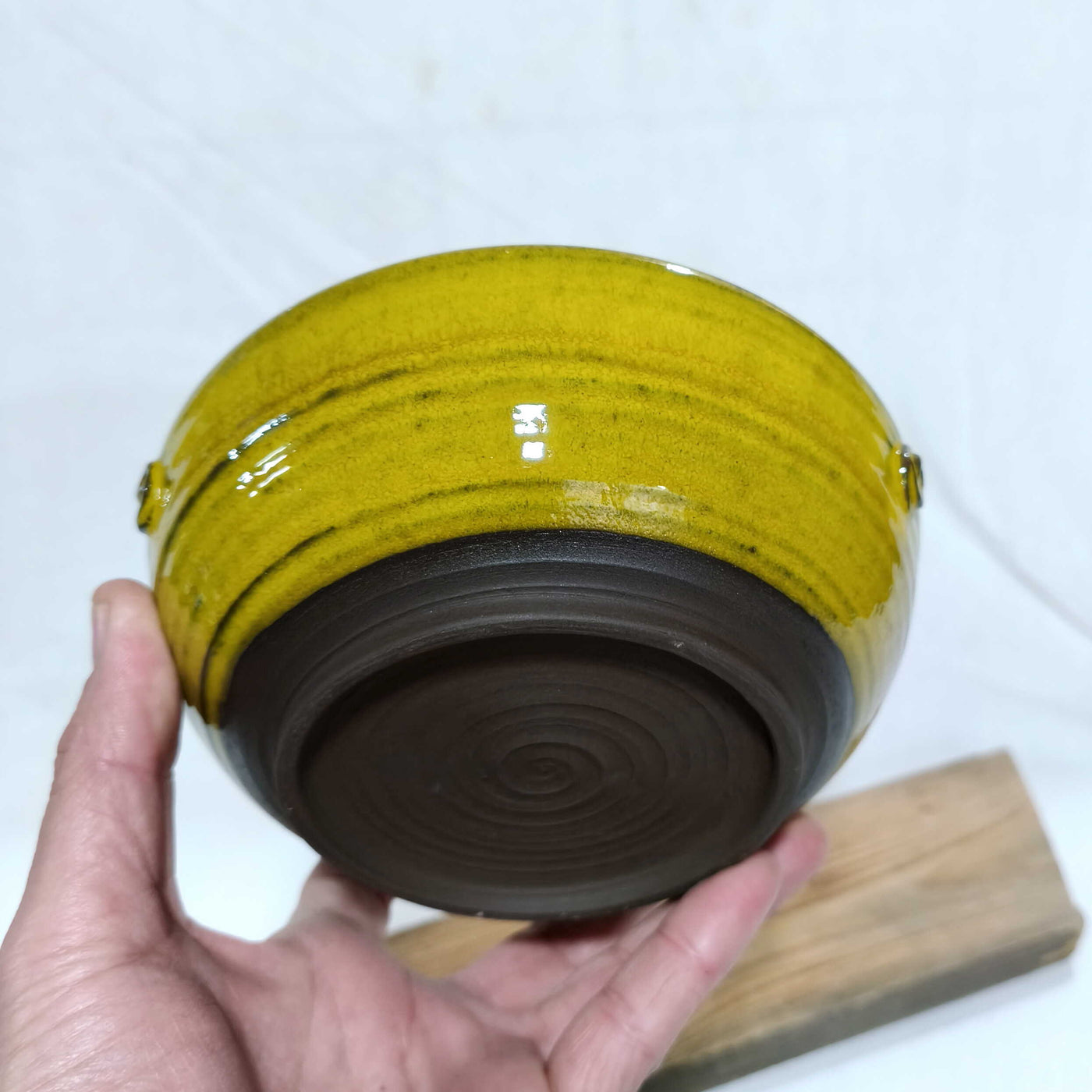 קערית בינונית לסלט/ קערת הגשה צהובה