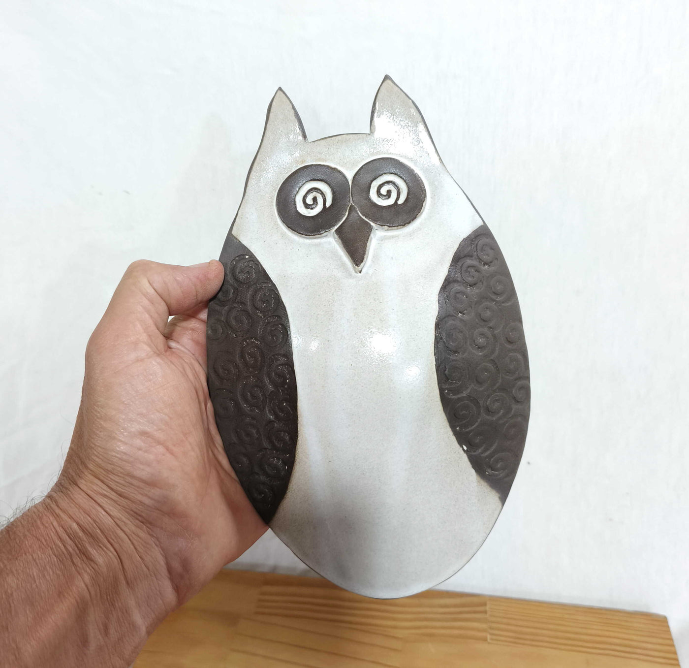ינשוף קרמיקה לתליה, בגוון שמנת