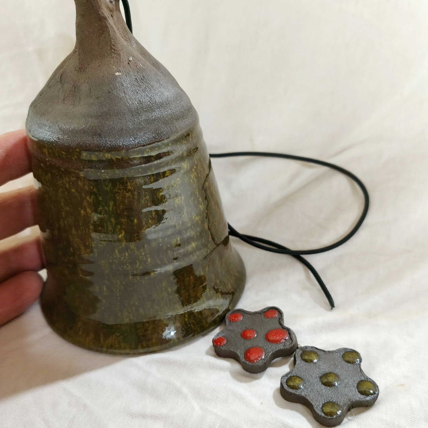 פעמון רוח ירוק כהה