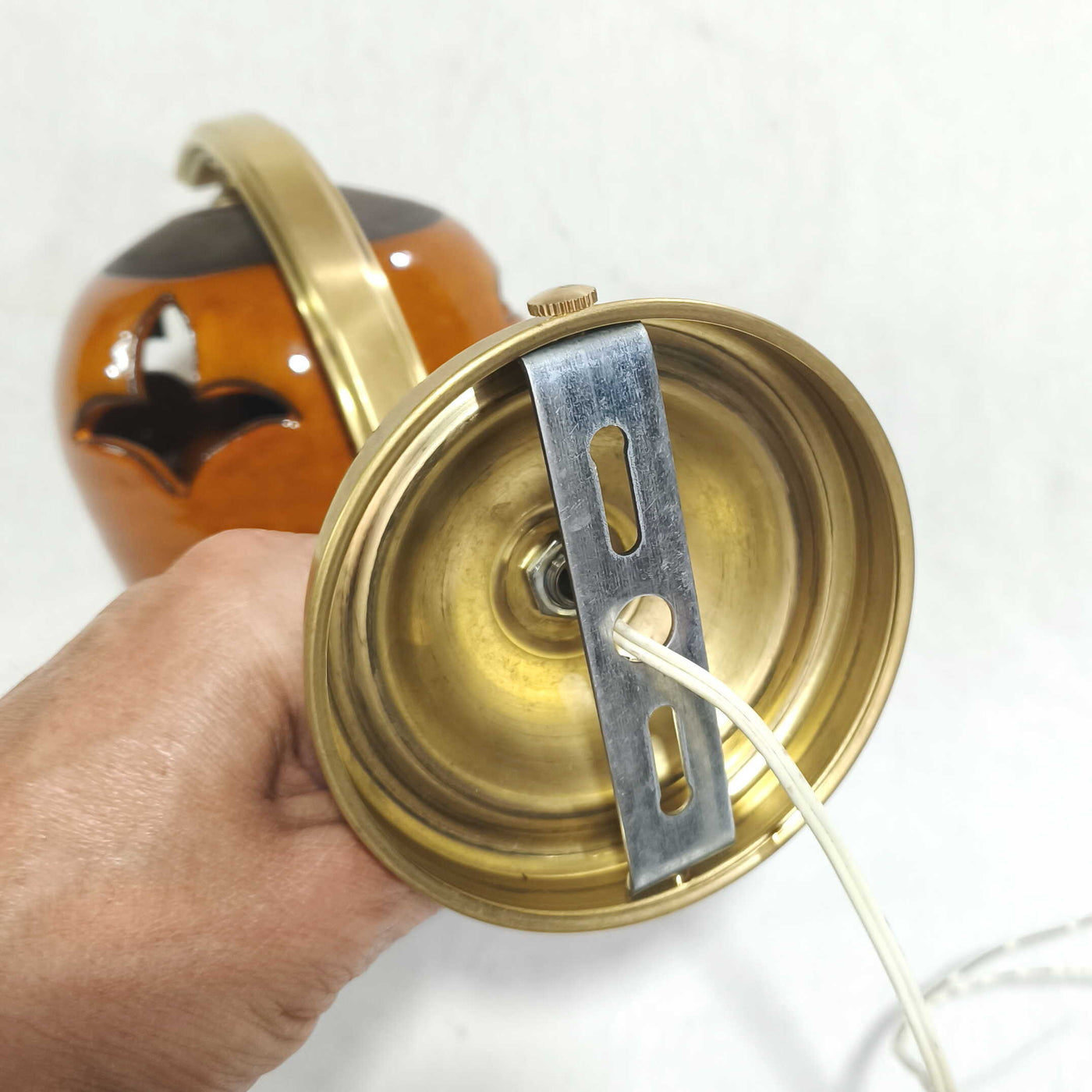 מנורת קיר עם זרוע, תאורת קיר, פעמון תאורה לקיר