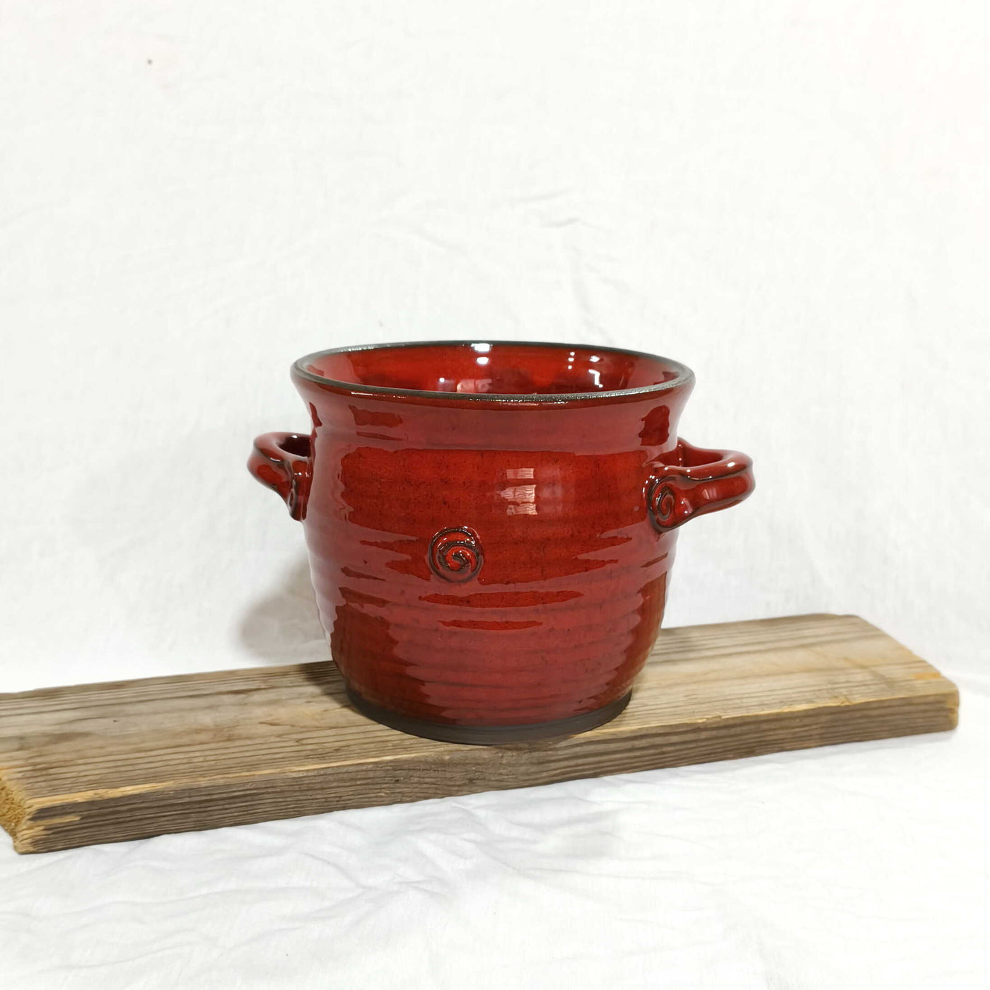 כלי למברשות שיער או לעציץ