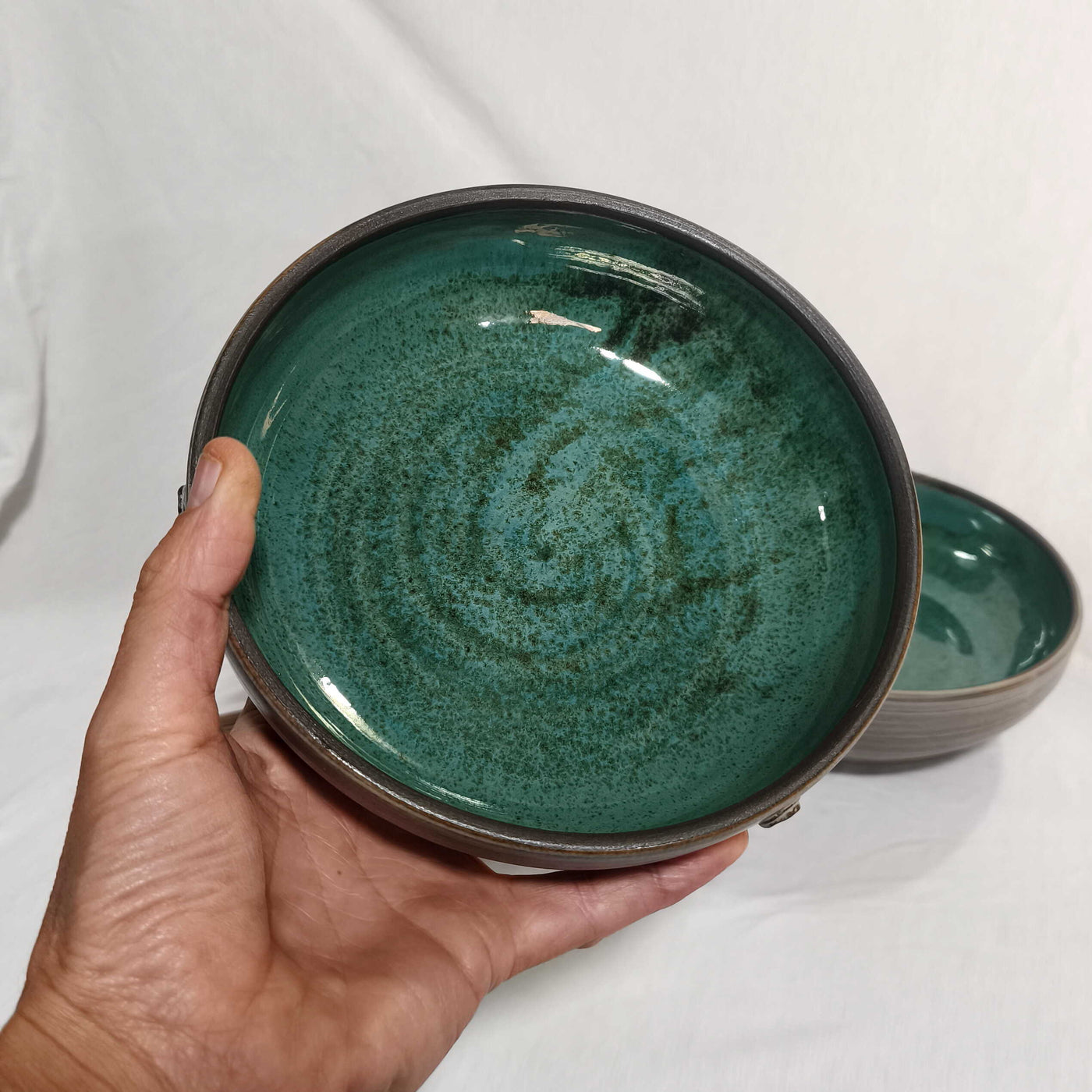 קערית הגשה שטוחה, בטורקיז ים ואפור,  קוטר 19.5 ס"מ