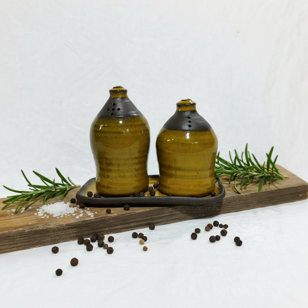 סט מלח פלפל על מגשון, חרדל