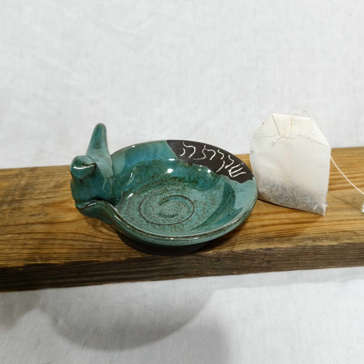 כלי לשקית תה, עם ציפור, במבחר צבעים