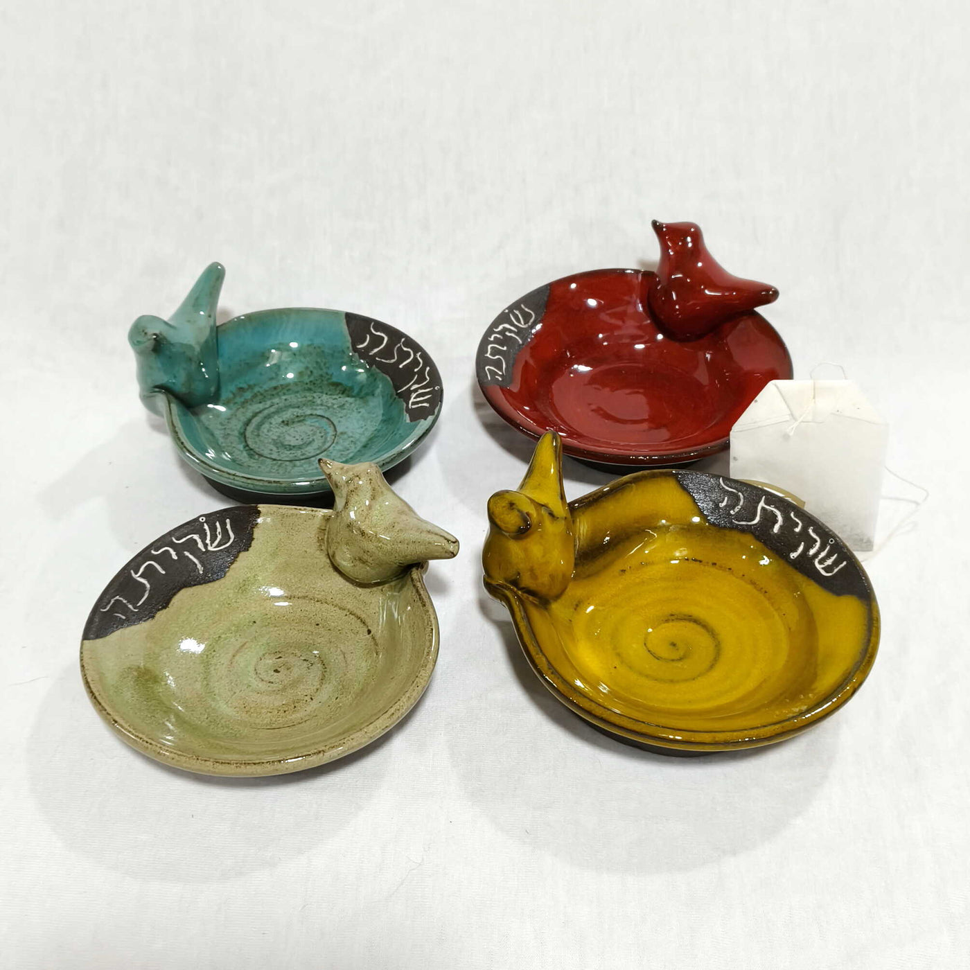 כלי לשקית תה, עם ציפור, במבחר צבעים