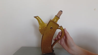 קומקומון רבוע נטוי חרדלי