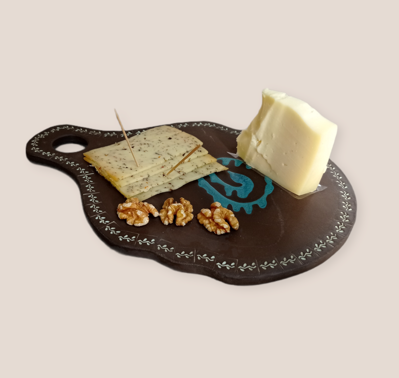 מגש להגשת גבינות