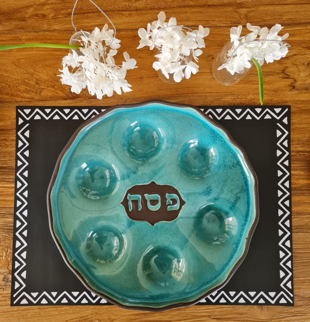 צלחת פסח בכחול עם שקעים/ קערת סדר