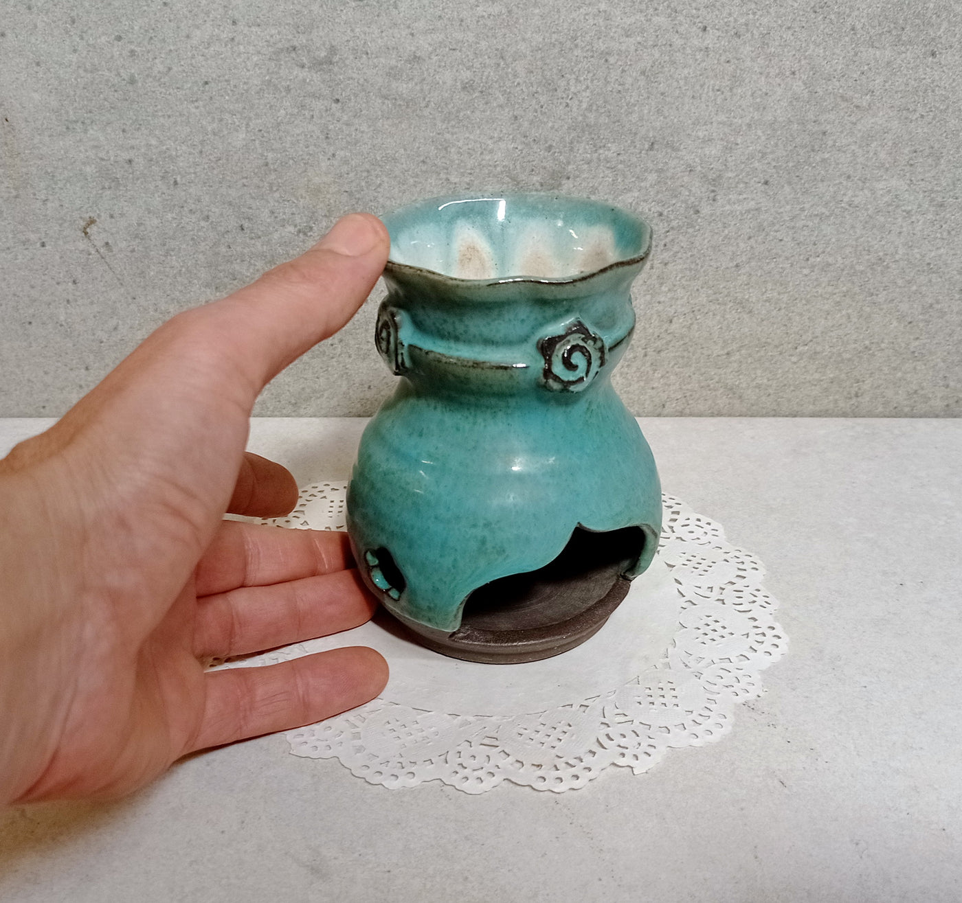 מבער, נר שמנים כחול, כלי לשמן אתרי