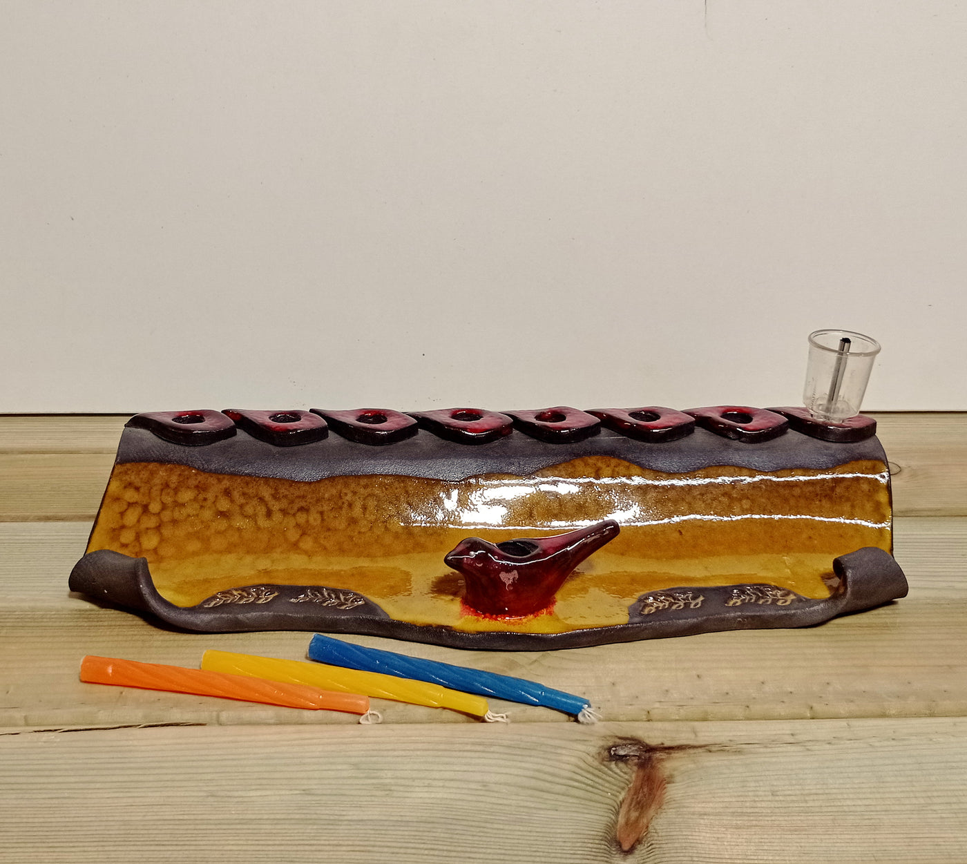 חנוכייה מעוצבת  מקרמיקה
