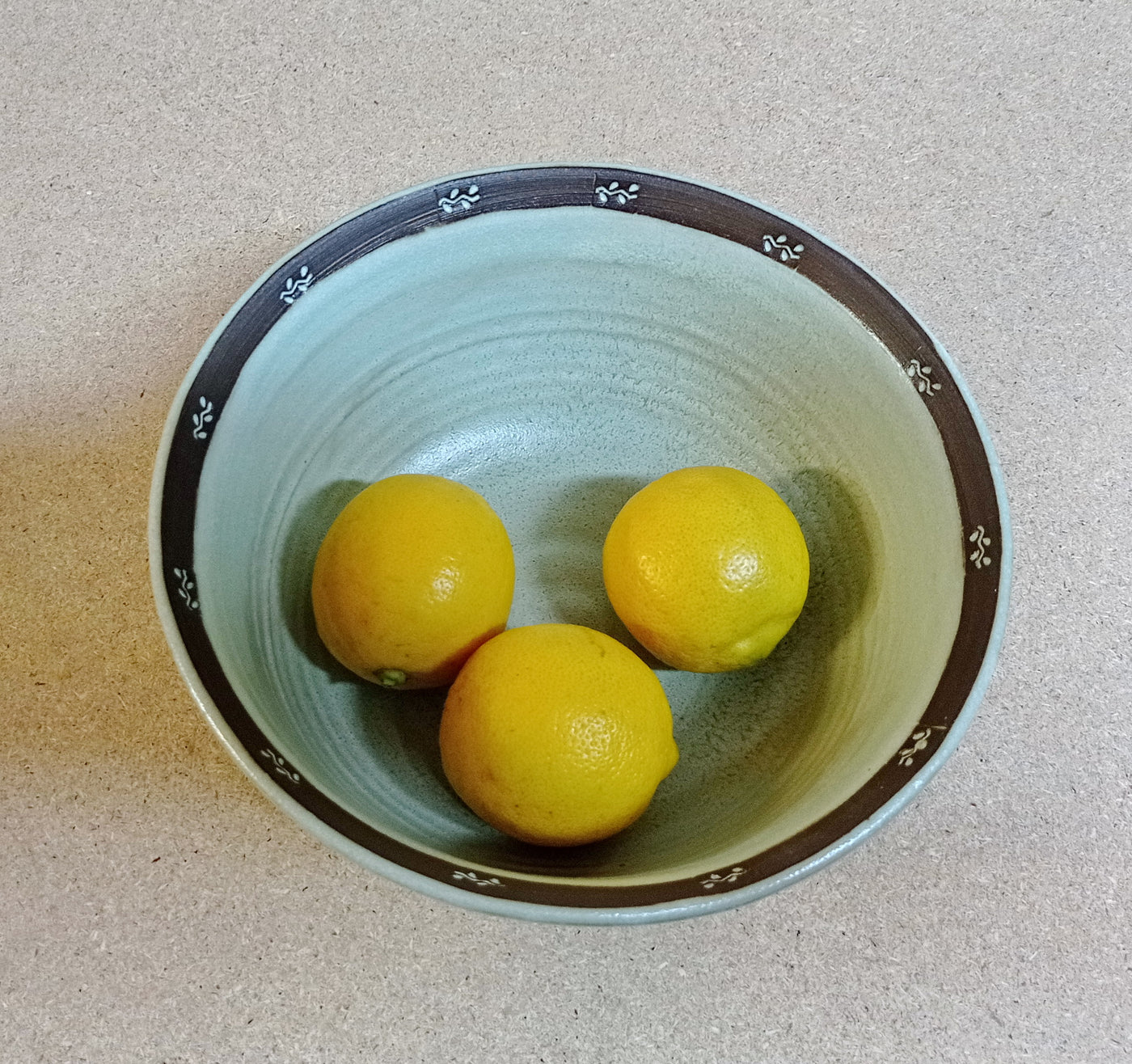 קערת סלט  ירקרקה, בינונית, עם עיטור
