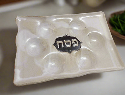 צלחת פסח מלבנית בכתום או בשמנת עם שקעים/ קערת סדר 2 צבעים לבחירה