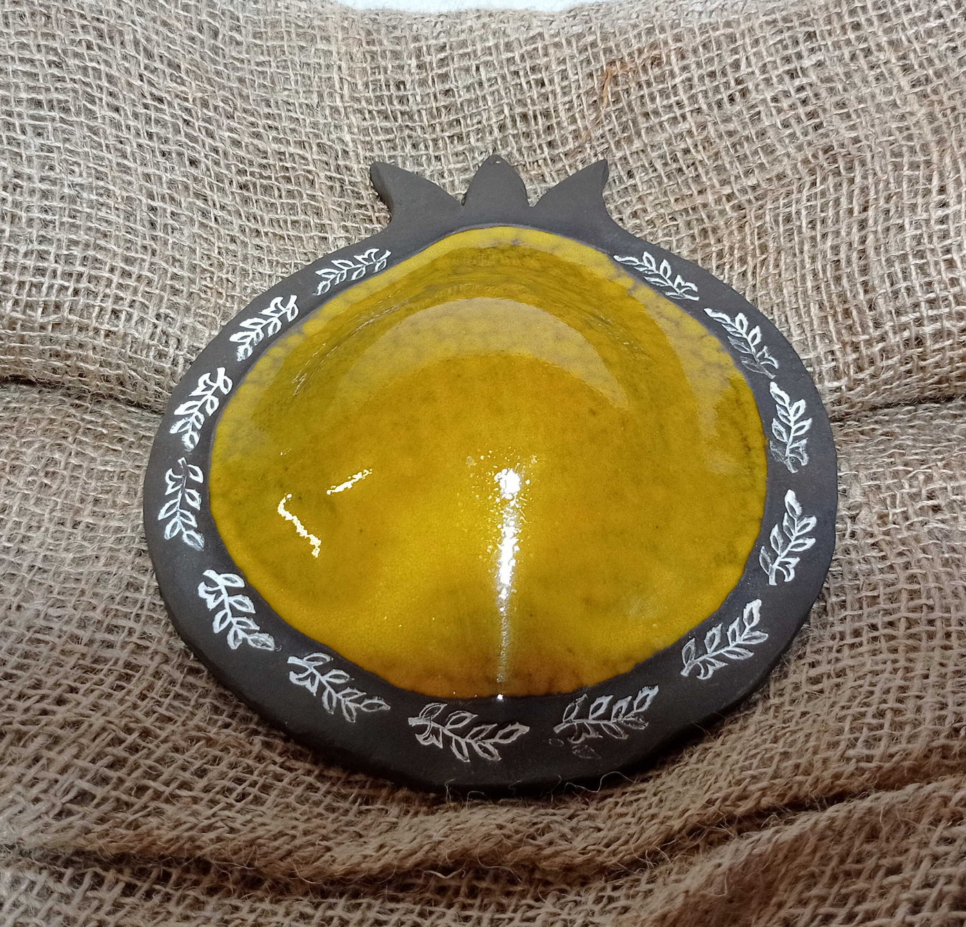 רימון צהוב גדול לתליה