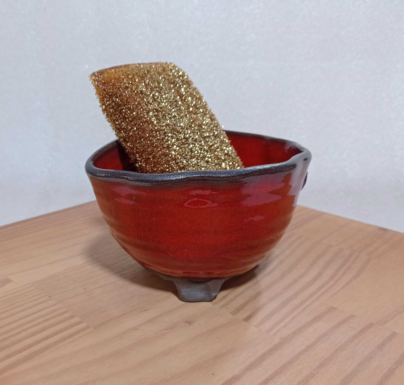 כלי לספוגית באדום ,ספוגית כלים