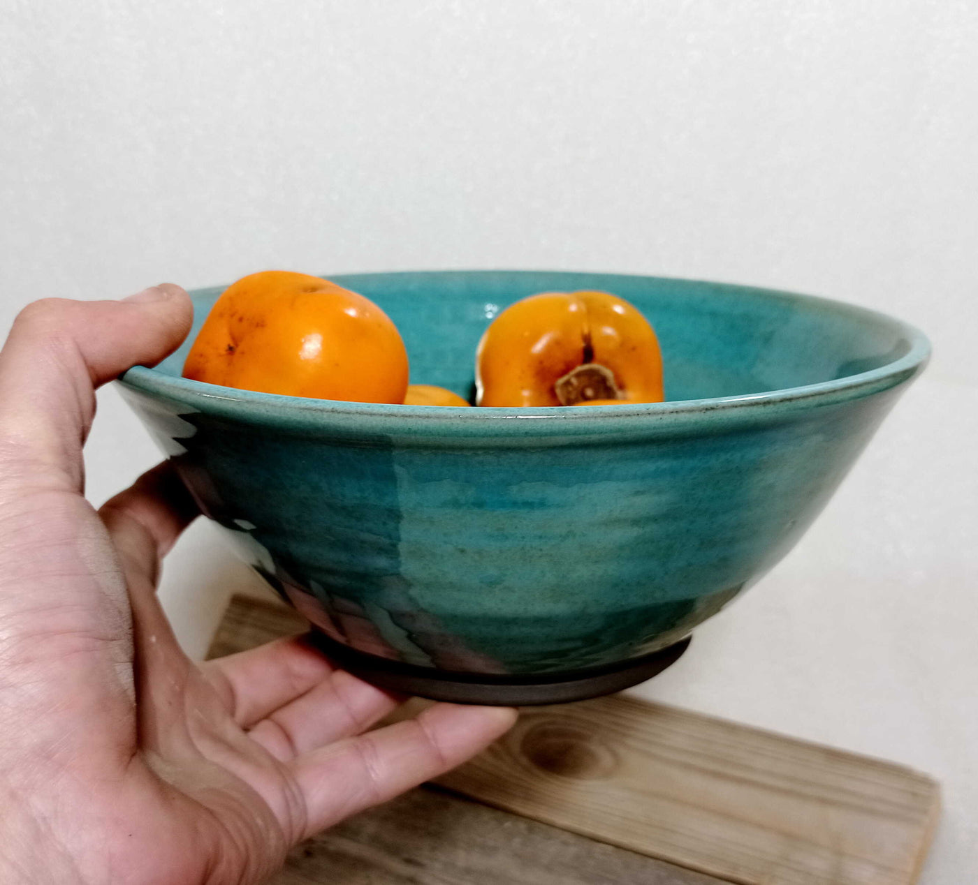 קערת פירות , קערת סלט בכחול ירקרק ,קוטר 23 ס"מ